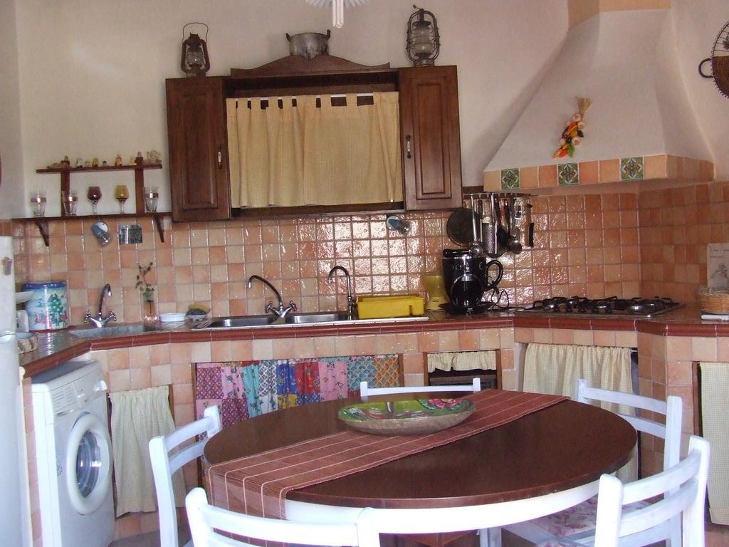Finestre Su Ibla Bed & Breakfast Ragusa Exterior foto