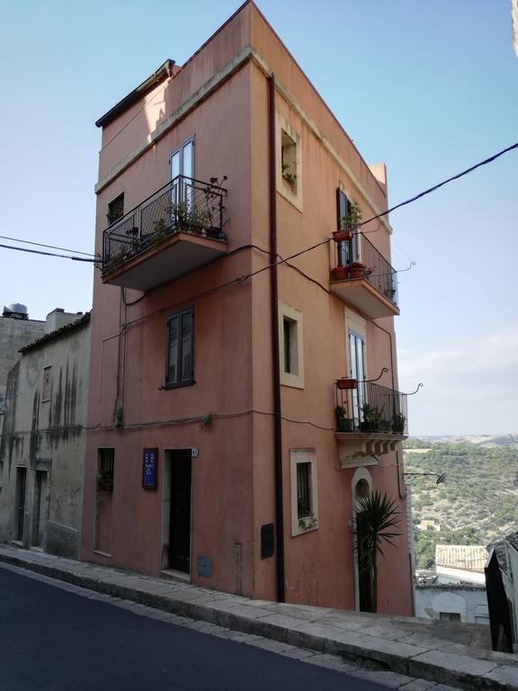 Finestre Su Ibla Bed & Breakfast Ragusa Exterior foto